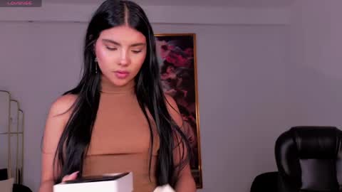 Call me Mia  online show from 05-20-26, 06:47