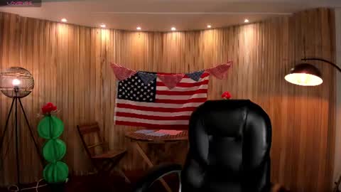 Snapshot of mialaurence_ chatting on 07-04-26, 07:09 Call me Mia online show from 07-04-26, 07:09