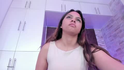 Mia online show from 01-31-25, 12:28