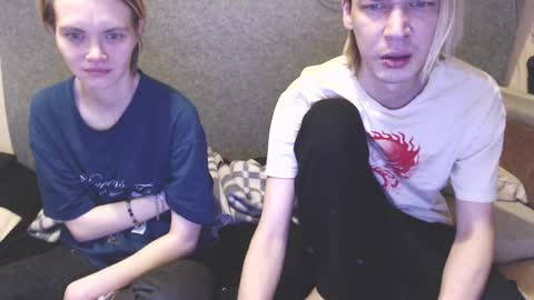 Snapshot of mialy_slim chatting on 11-17-25, 02:17 mialy_slim online show from 11-17-25, 02:17