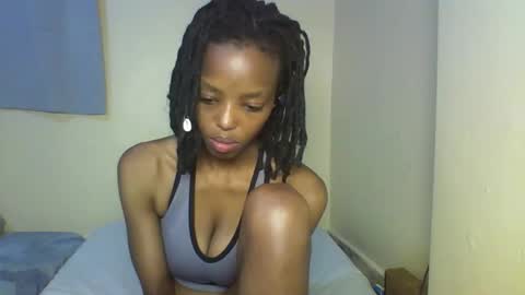 Snapshot of miami_muffin chatting on 02-02-26, 12:48 Muffin online show from 02-02-26, 12:48