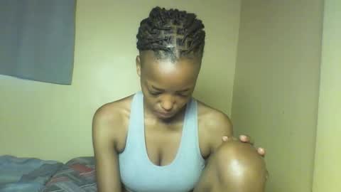 Snapshot of miami_muffin chatting on 02-06-26, 12:30 Muffin online show from 02-06-26, 12:30