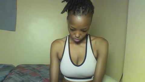 Snapshot of miami_muffin chatting on 02-09-26, 01:04 Muffin online show from 02-09-26, 01:04