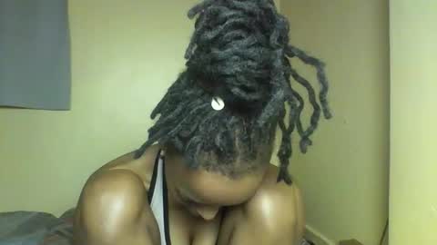 Snapshot of miami_muffin chatting on 02-17-26, 12:51 Muffin online show from 02-17-26, 12:51