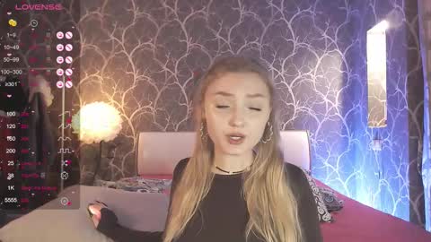 Snapshot of miamiameow chatting on 02-20-26, 05:24 Mia online show from 02-20-26, 05:24