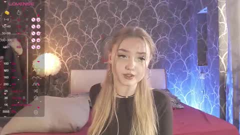 Snapshot of miamiameow chatting on 02-21-26, 11:55 Mia online show from 02-21-26, 11:55