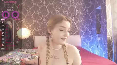 Snapshot of miamiameow chatting on 03-12-26, 01:17 Mia online show from 03-12-26, 01:17