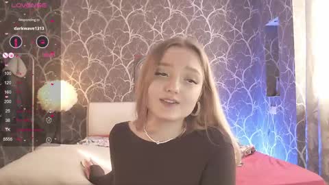 Mia online show from 04-25-26, 02:36