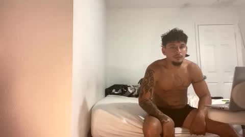 Snapshot of miamiclos1 chatting on 02-26-26, 01:48 miamiclos1 online show from 02-26-26, 01:48