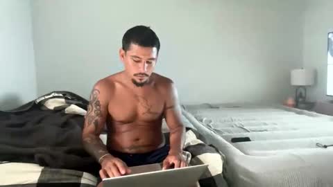 miamiclos1 online show from 05-30-26, 01:08