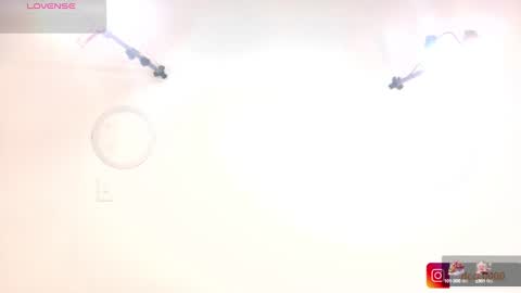 Mia  online show from 01-16-25, 03:35