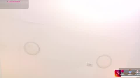 Mia  online show from 01-17-25, 03:22