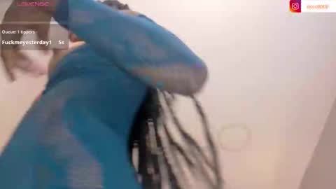 Mia  online show from 03-05-25, 03:29