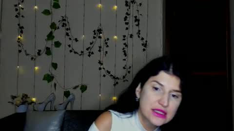 Snapshot of miamilff_sugar chatting on 02-08-26, 12:19 Alianna online show from 02-08-26, 12:19