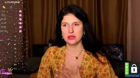 Snapshot of miamilff_sugar chatting on 06-08-26, 08:26 Alianna online show from 06-08-26, 08:26