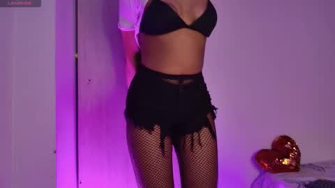 Mia Miller online show from 11-06-25, 12:33