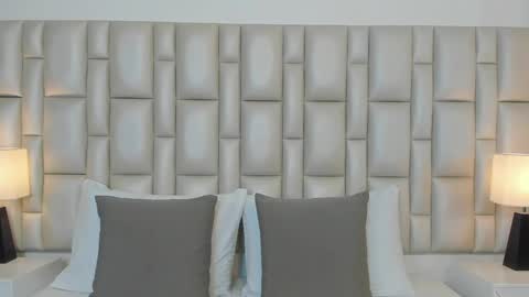 Snapshot of miamillers1 chatting on 10-24-25, 11:28 miamillers1 online show from 10-24-25, 11:28