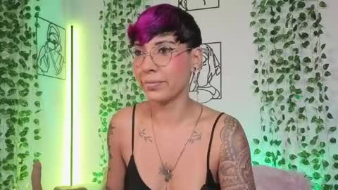 Snapshot of miamorgann chatting on 05-21-26, 02:02 Mia Morgann online show from 05-21-26, 02:02