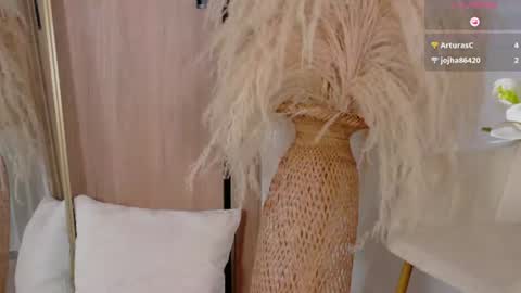 Mia Nova online show from 07-17-26, 08:46