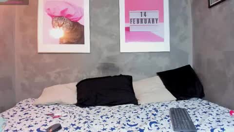 Mia online show from 11-27-25, 08:33