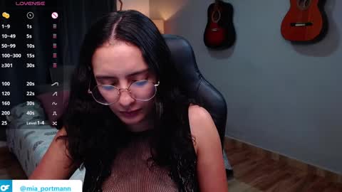 Snapshot of miaportman chatting on 12-04-24, 11:46 MIAPORTMANN online show from 12-04-24, 11:46