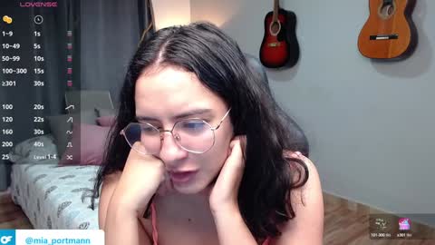 Snapshot of miaportman chatting on 12-09-24, 12:08 MIAPORTMANN online show from 12-09-24, 12:08