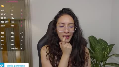 MIAPORTMANN online show from 02-10-26, 09:57