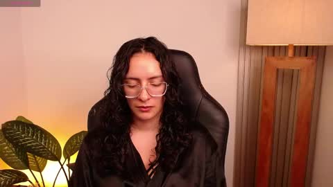 MIAPORTMANN online show from 04-16-26, 11:40