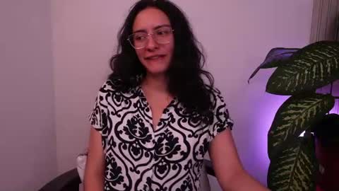 Snapshot of miaportman chatting on 06-22-26, 03:25 MIAPORTMANN online show from 06-22-26, 03:25