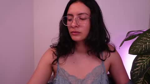 Snapshot of miaportman chatting on 06-24-26, 12:20 MIAPORTMANN online show from 06-24-26, 12:20