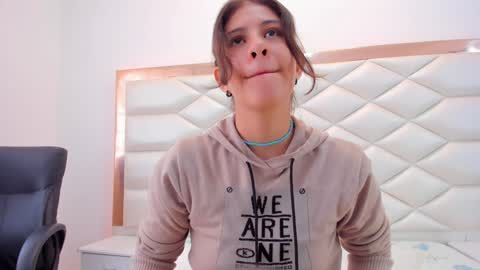 Sweetie Mia online show from 01-29-25, 03:15