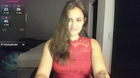 Mia Cruz online show from 10-31-25, 07:37