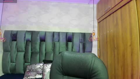 Snapshot of miarivers_1 chatting on 04-08-26, 01:11 miarivers_1 online show from 04-08-26, 01:11