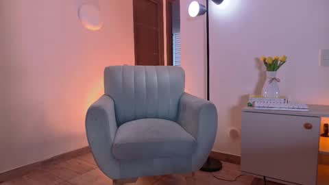 Snapshot of miarouss3 chatting on 09-10-25, 12:49 My name is Mia Please say hello I like to chat with you. If you have requests or dirty talk please use tip online show from 09-10-25, 12:49