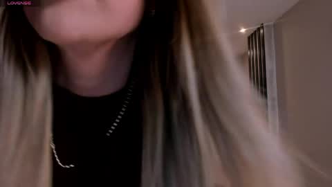 Mia Silva online show from 05-07-26, 11:15