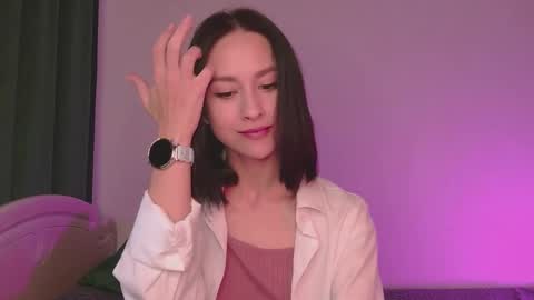 Mia online show from 09-16-25, 08:48