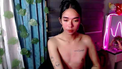 Snapshot of miatrixs chatting on 01-09-26, 10:29 Mia online show from 01-09-26, 10:29