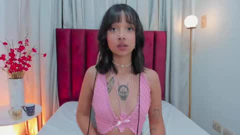 Snapshot of miavalente chatting on 01-10-25, 09:31 MiaValente online show from 01-10-25, 09:31