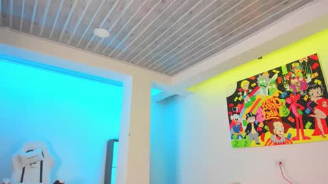 Mia Villalobos online show from 11-28-25, 10:56