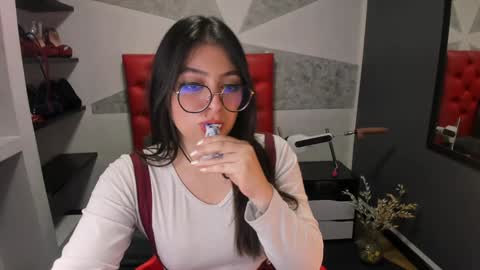 Snapshot of miawils_ chatting on 12-06-24, 08:07 M I A W I L S online show from 12-06-24, 08:07