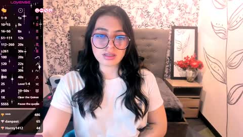 Snapshot of miawils_ chatting on 12-13-24, 06:00 M I A W I L S online show from 12-13-24, 06:00