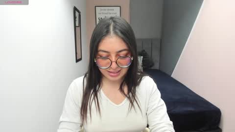 Snapshot of miawils_ chatting on 02-05-25, 01:47 M I A W I L S online show from 02-05-25, 01:47