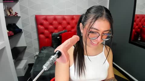 Snapshot of miawils_ chatting on 02-09-25, 01:44 M I A W I L S online show from 02-09-25, 01:44