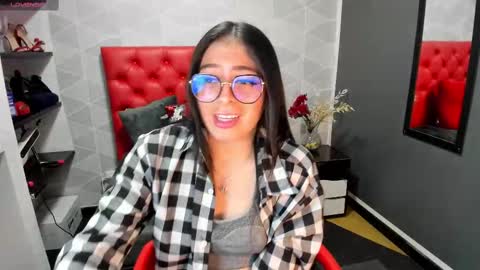 Snapshot of miawils_ chatting on 02-11-25, 01:41 M I A W I L S online show from 02-11-25, 01:41