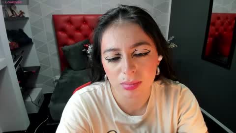 Snapshot of miawils_ chatting on 02-11-25, 11:22 M I A W I L S online show from 02-11-25, 11:22