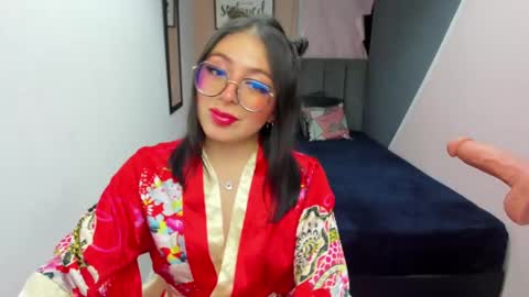 Snapshot of miawils_ chatting on 02-28-25, 03:26 M I A W I L S online show from 02-28-25, 03:26