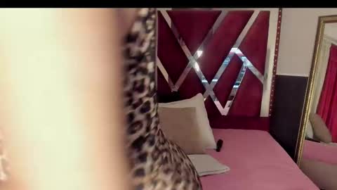 micaelahott_ online show from 11-11-25, 02:44