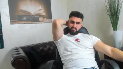 Snapshot of micahlane chatting on 10-24-25, 05:15 MicahLane online show from 10-24-25, 05:15