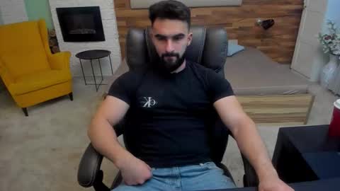 Snapshot of micahlane chatting on 11-08-25, 05:40 MicahLane online show from 11-08-25, 05:40