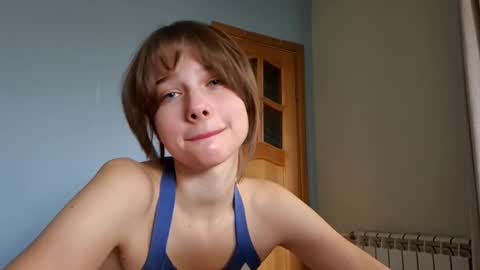 Snapshot of micasulejmanovski chatting on 09-28-25, 09:14 Luna online show from 09-28-25, 09:14